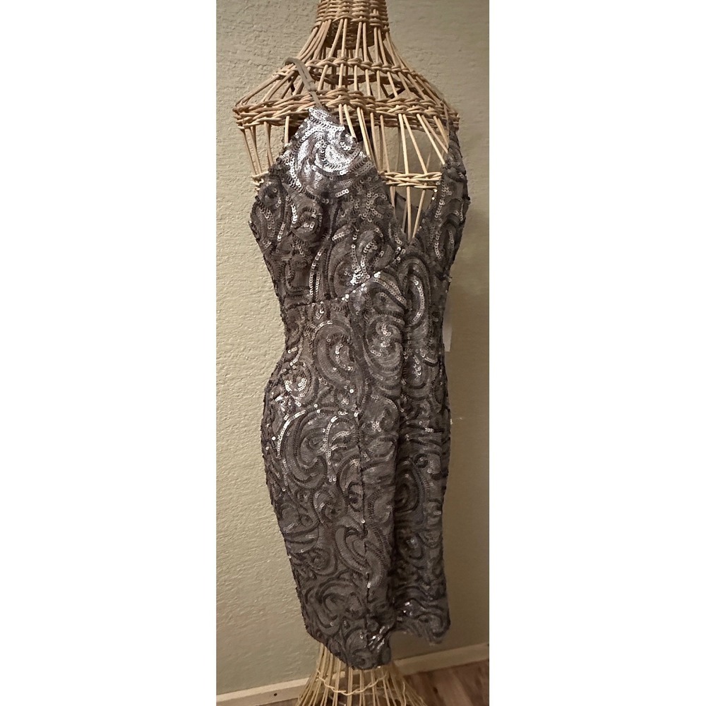 Venus Sequin Swirl Cocktail Dress Taupe Silver V-Neck Bodycon Women 14 Party - Picture 4 of 16